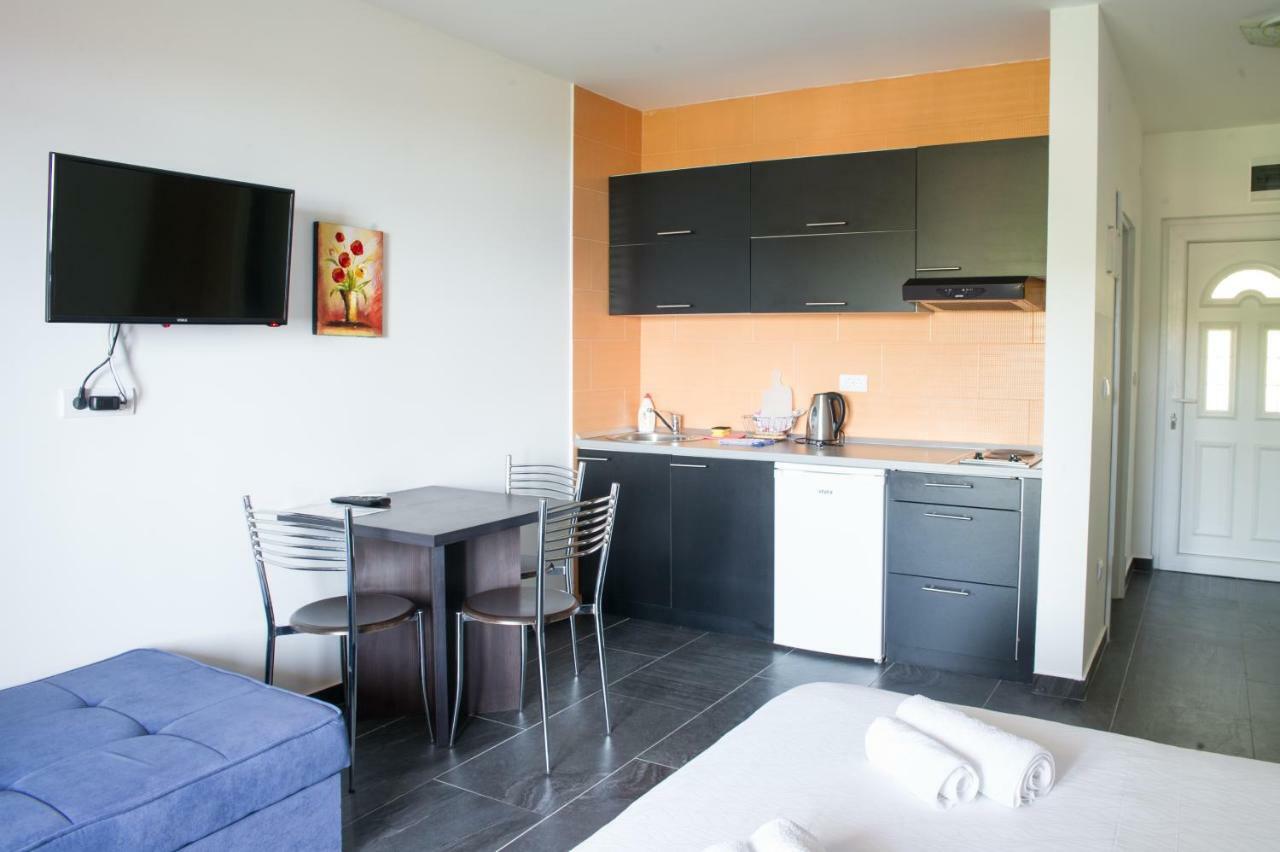 Alessandra Apartments Свети-Стефан Экстерьер фото